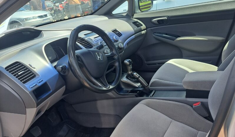
								Honda Civic LXS 1.8 Flex 16V AT 4p full									
