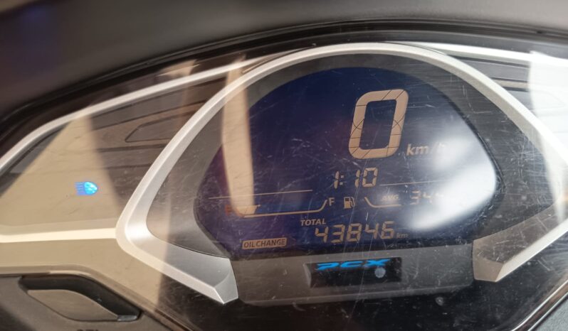 
								Honda PCX Usada full									
