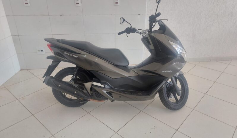 
								Honda PCX Usada full									