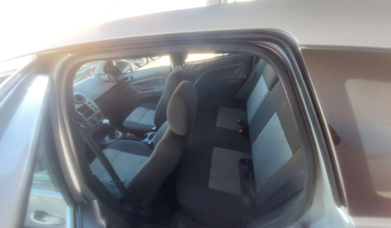 
								Ford Fiesta full									
