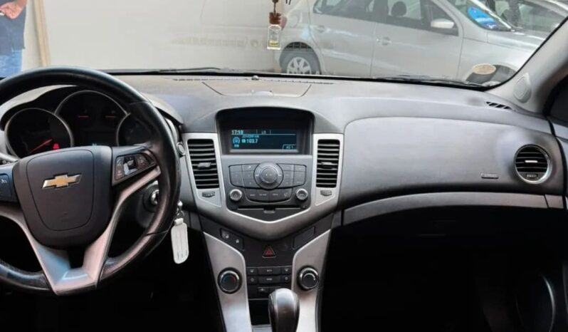 
								Chevrolet Cruze full									