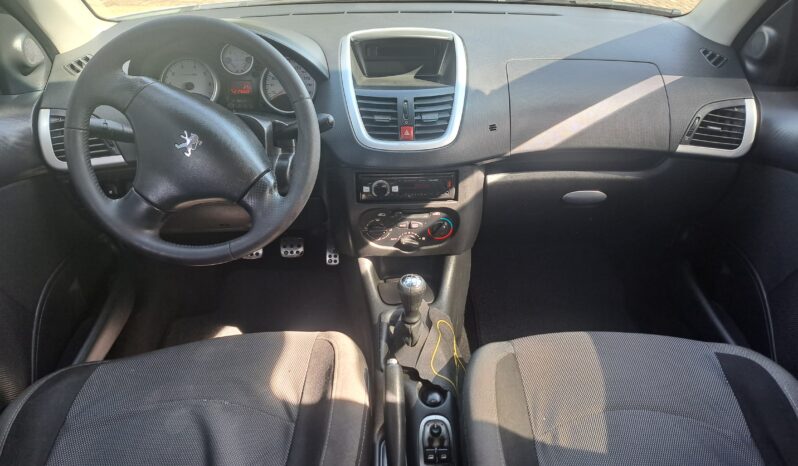 
								Peugeot 207 QUIKSILVER 1.4 Flex 8V 5p full									