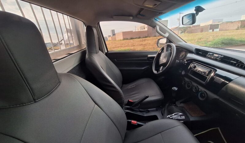 
								Toyota Hilux CS 4×4 2.8 TDI Diesel Mec. full									